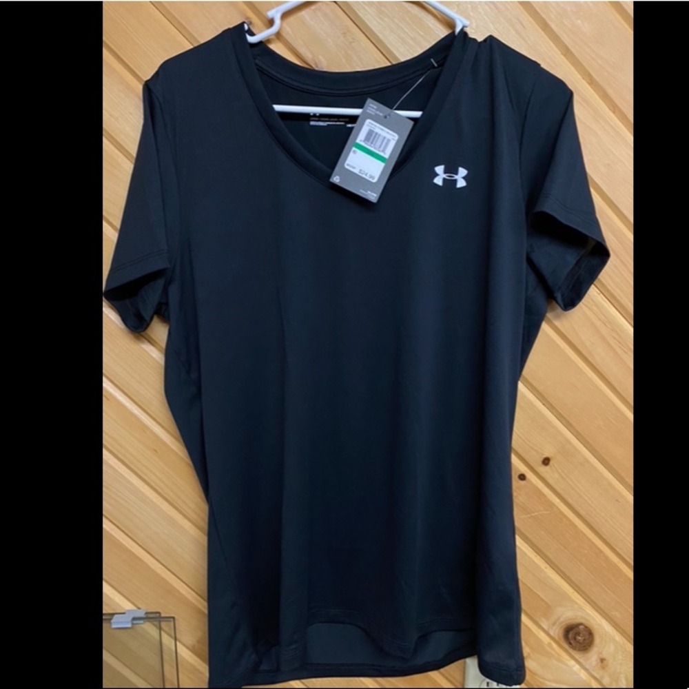 Under Armour Womens Top Large New with Tags